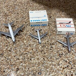 Pan Am and USAir Model Airplanes Set